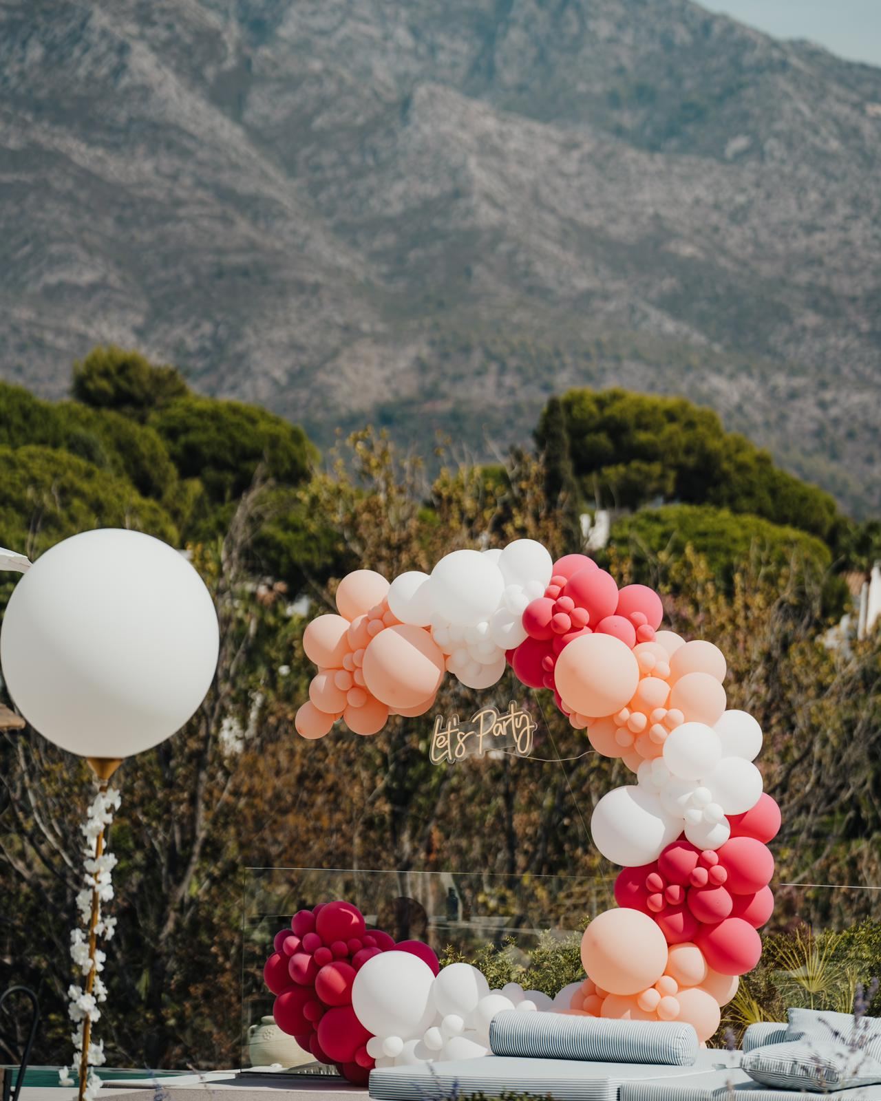 Follow Balloon Man Spain on Instagram